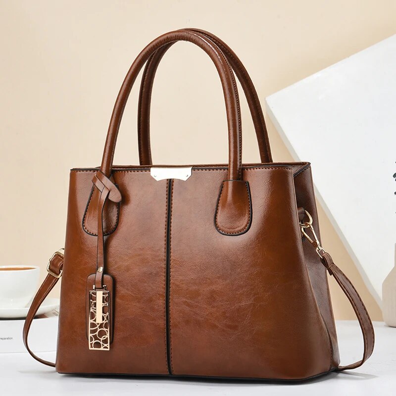 Leather Work Handbags For Women - Однотонные сумочки в стиле ретро для