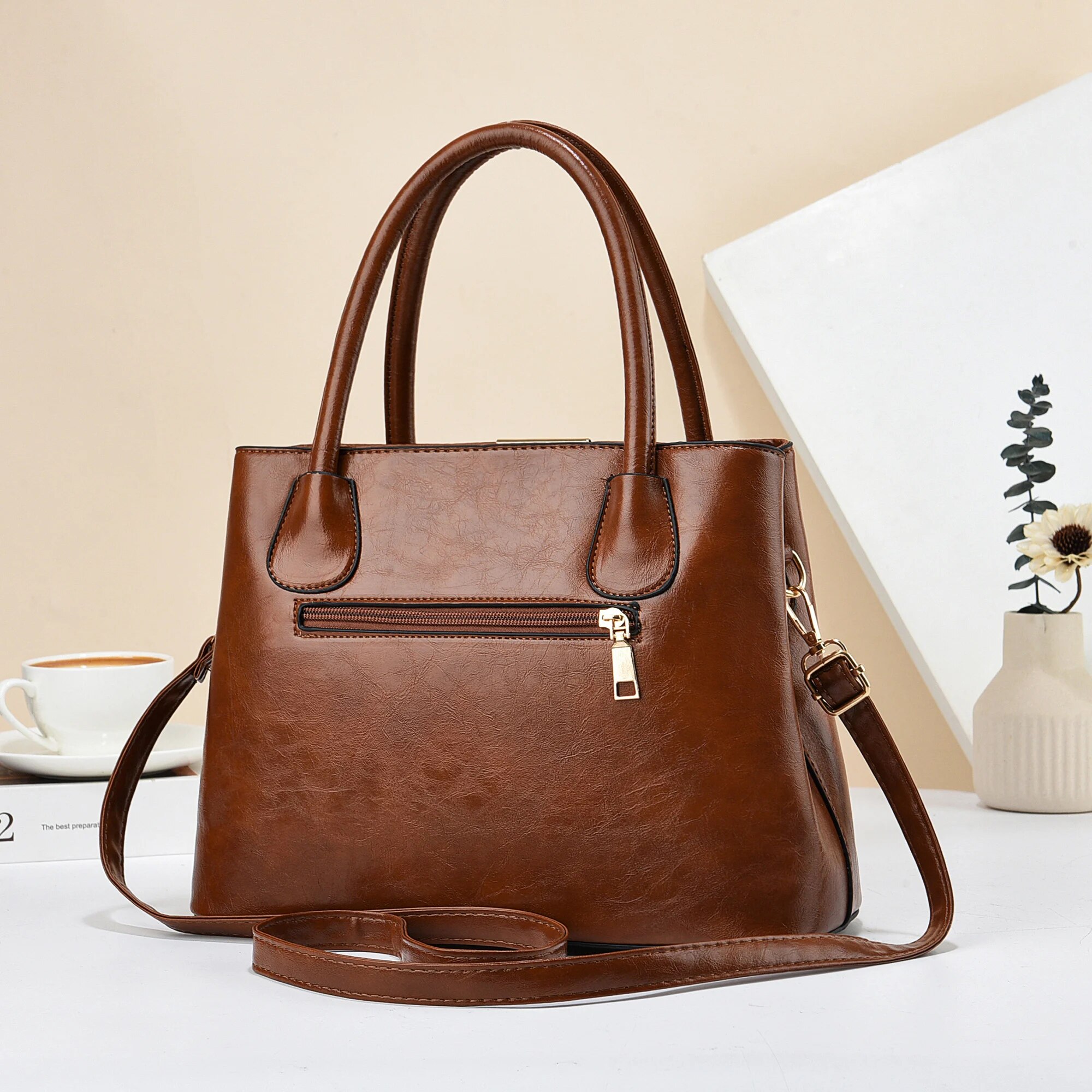 Однотонные сумочки в стиле рет – обзор и цена Leather Work Handbags For Women